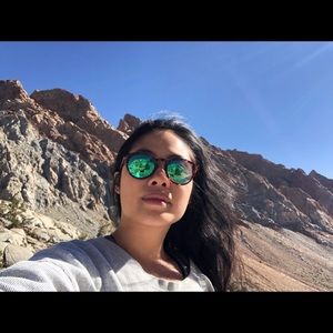 Meet your Posher, Lynn